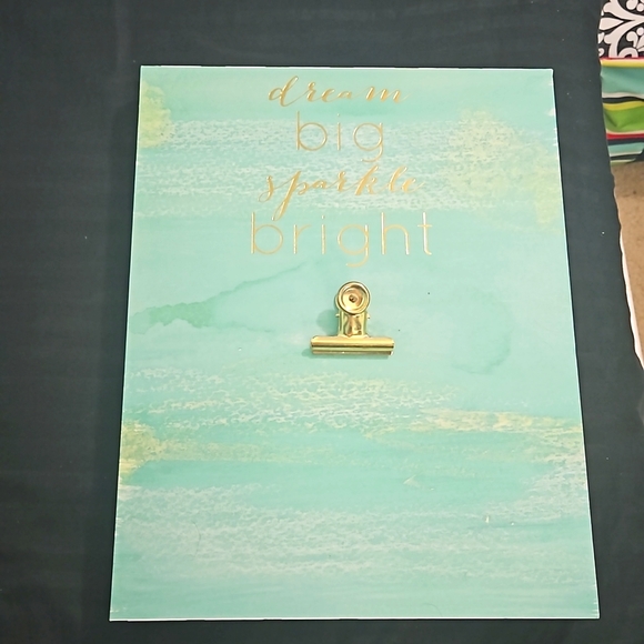 'Dream Big Sparkle Bright' Blue Wall Decor with Binder Clip - Picture 1 of 2